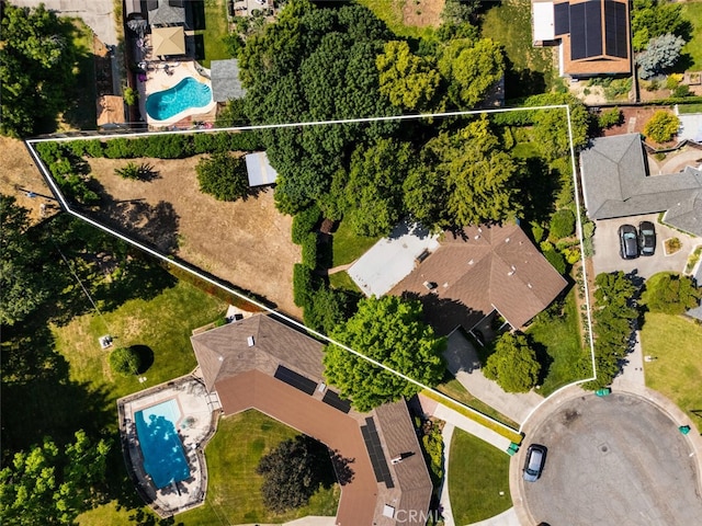 1671 Plumas Way, Chico, CA 95926 - aerial view of property and surrounding area with a pool area and property boundaries highlighted