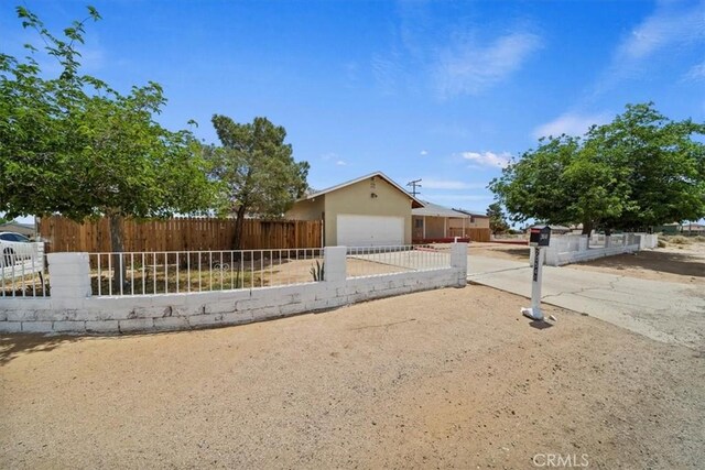 20548 Neuralia Rd, California City, CA 93505 - photo 8