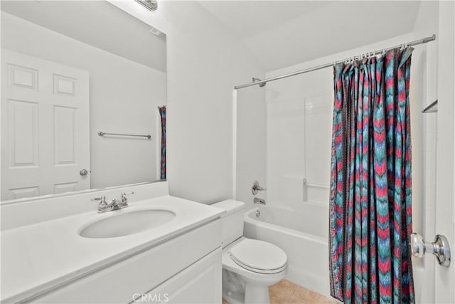 28538 Redwood Canyon Pl, Saugus, CA 91390 - bathroom featuring vanity, shower / bath combo with shower curtain, toilet, and tile patterned floors