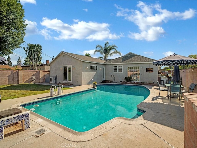 10404 Gaviota Ave, Granada Hills, CA 91344 - view of swimming pool featuring a patio
