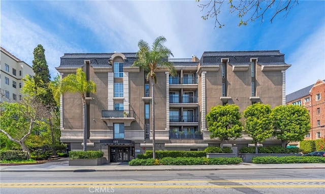 585 N Rossmore Ave Unit 209, Los Angeles, CA 90004 - view of building exterior
