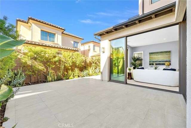 211 Fiore, Irvine, CA 92602 - view of patio / terrace