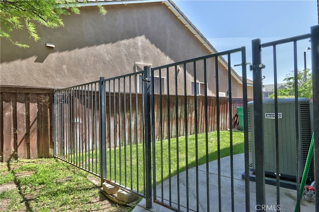 39883 S Creek Cir, Murrieta, CA 92563 - gate with central air condition unit
