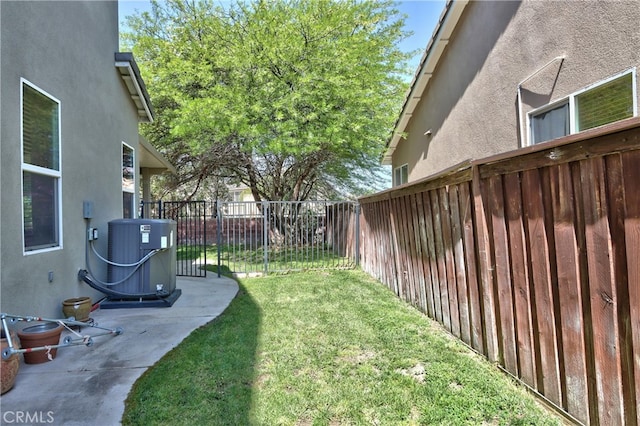 39883 S Creek Cir, Murrieta, CA 92563 - view of yard featuring central AC unit