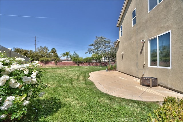 39883 S Creek Cir, Murrieta, CA 92563 - view of yard with a patio area