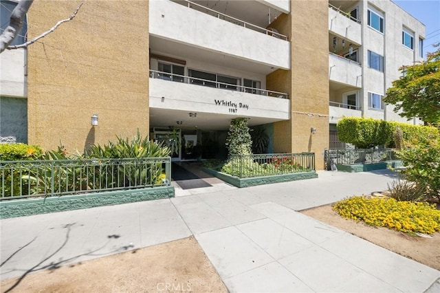 1187 E 3rd St Unit 104, Long Beach, CA 90802 - view of apartment building / complex