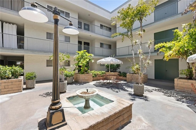 1187 E 3rd St Unit 104, Long Beach, CA 90802 - view of home's community featuring a patio area