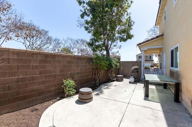 1306 Mill Valley Rd, Chula Vista, CA 91913 - fenced backyard featuring a patio area