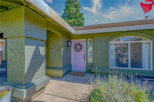 1266 Panorama Point Ct, Merced, CA 95340 - property entrance with stucco siding