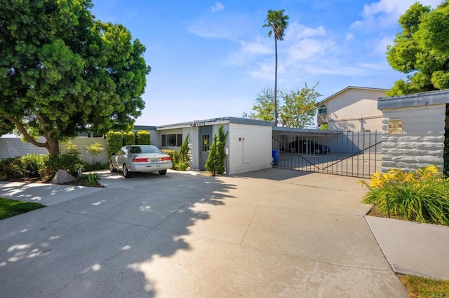 3612 Vista Bella Unit 5, Oceanside, CA 92057 - view of front of home with a gate and driveway