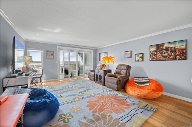 3612 Vista Bella Unit 5, Oceanside, CA 92057 - living room with crown molding and wood finished floors
