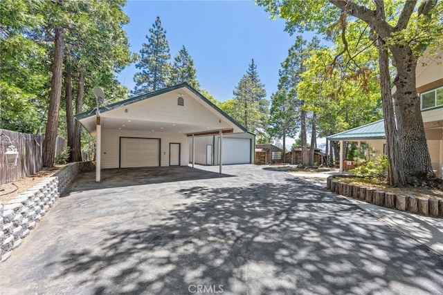 10820 Bonita Way, Wofford Heights, CA 93285 - garage with a detached garage