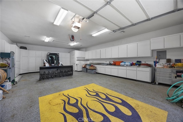 10820 Bonita Way, Wofford Heights, CA 93285 - garage with a garage door opener