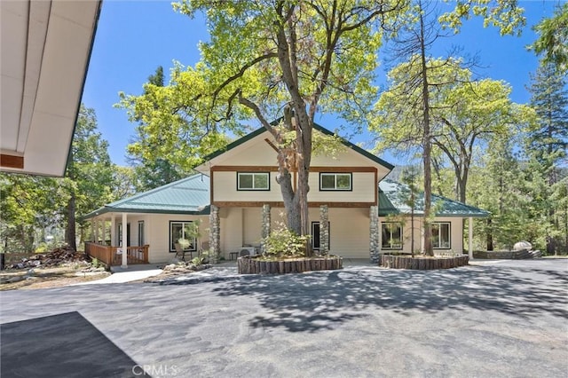 10820 Bonita Way, Wofford Heights, CA 93285 - rear view of property with a porch