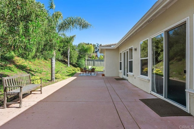 435 Sandalwood Ct, Encinitas, CA 92024 - view of patio with outdoor dining area