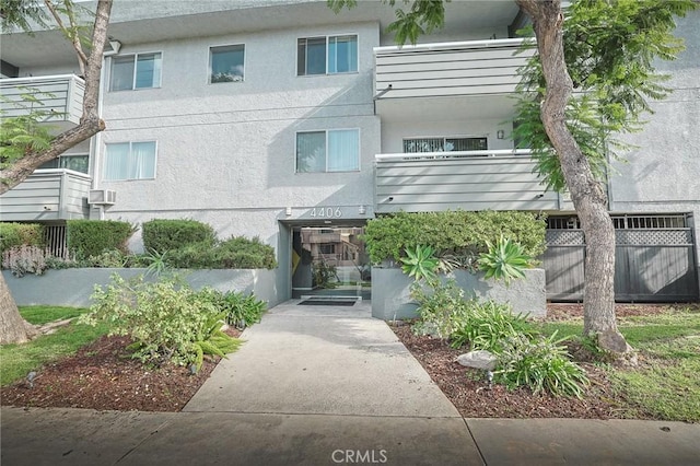 4406 Cahuenga Blvd, Toluca Lake, CA 91602 - view of building exterior