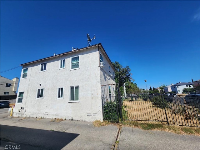 11633 Friar St, North Hollywood, CA 91606 - view of side of property with stucco siding