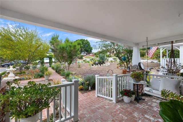 206 S Wisconsin St, Fallbrook, CA 92028 - view of patio