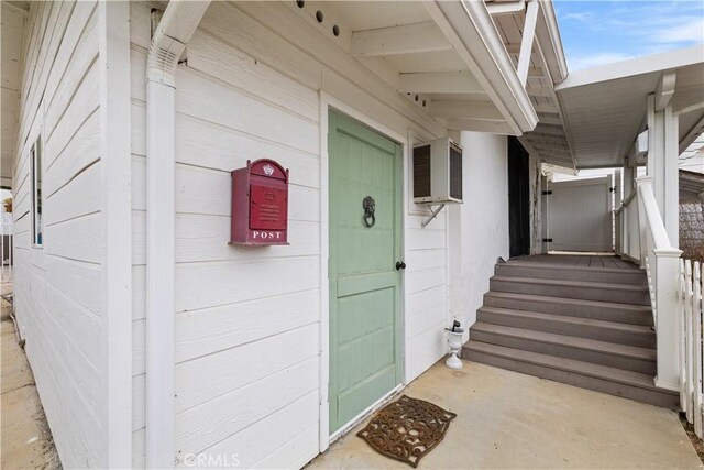 206 S Wisconsin St, Fallbrook, CA 92028 - view of doorway to property