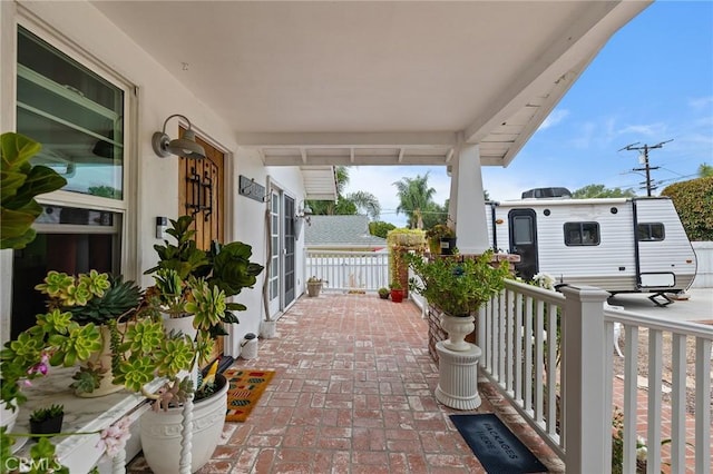 206 S Wisconsin St, Fallbrook, CA 92028 - view of covered porch