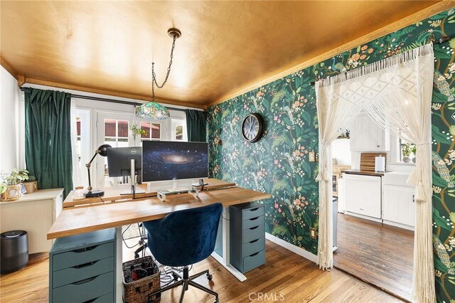 206 S Wisconsin St, Fallbrook, CA 92028 - office space with wallpapered walls, wood finished floors, plenty of natural light, and crown molding