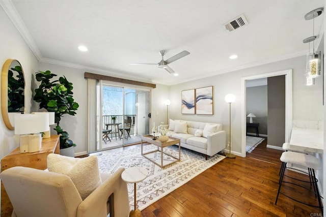 3078 Broadway Unit 210, San Diego, CA 92102 - living area featuring hardwood / wood-style floors, baseboards, ceiling fan, crown molding, and recessed lighting