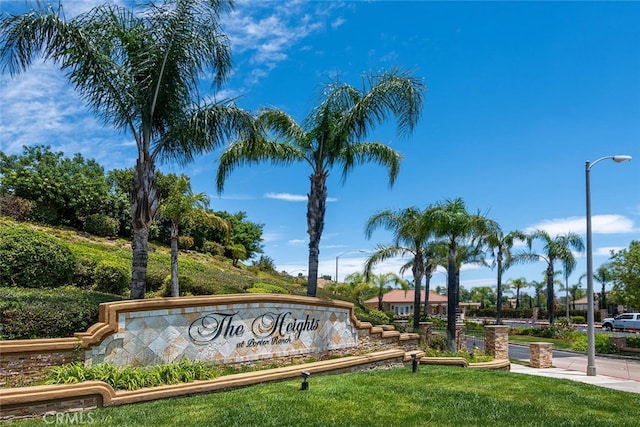 11884 Mariposa Bay Ln, Porter Ranch, CA 91326 - community sign featuring a lawn
