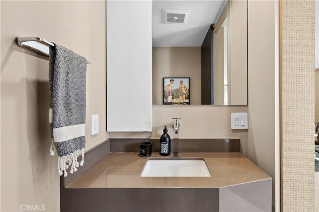 741 Avocado Ave Unit 101, Corona Del Mar, CA 92625 - bathroom featuring vanity