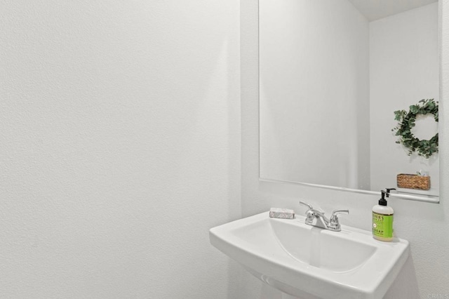 35180 Grove Trl, Fallbrook, CA 92028 - bathroom featuring a sink