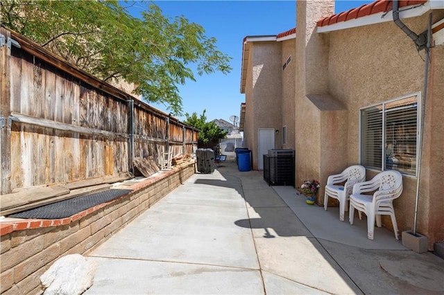 3314 Sandstone Ct, Palmdale, CA 93551 - fenced backyard with a patio area