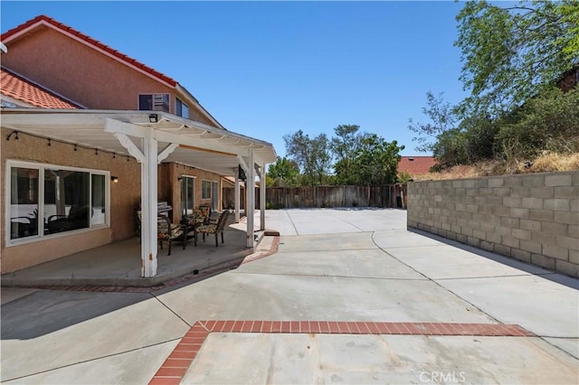 3314 Sandstone Ct, Palmdale, CA 93551 - fenced backyard with a patio area