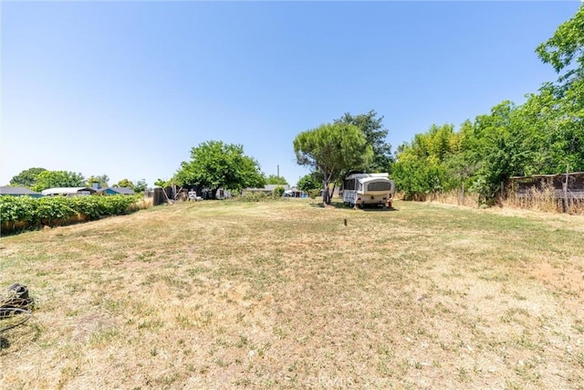 1524 Keko St, Oroville, CA 95965 - view of yard