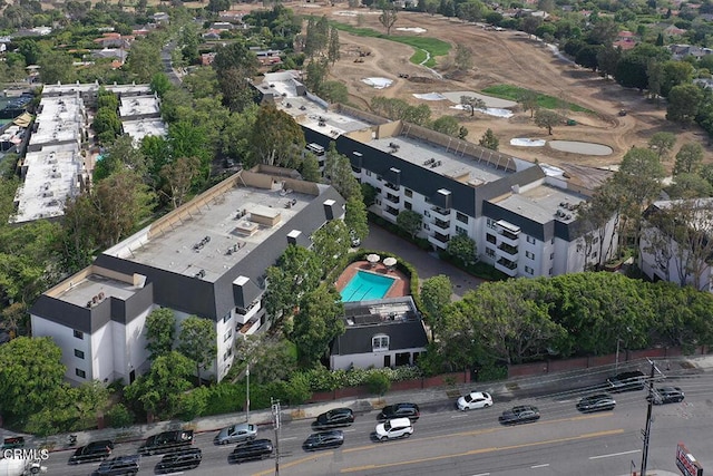 631 Wilcox Ave Unit 2E, Los Angeles, CA 90004 - drone / aerial view of a pool area