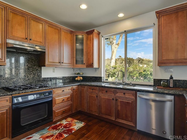 11615 Trailbrook Ln, San Diego, CA 92128 - kitchen featuring oven, stainless steel dishwasher, under cabinet range hood, a sink, and gas stovetop