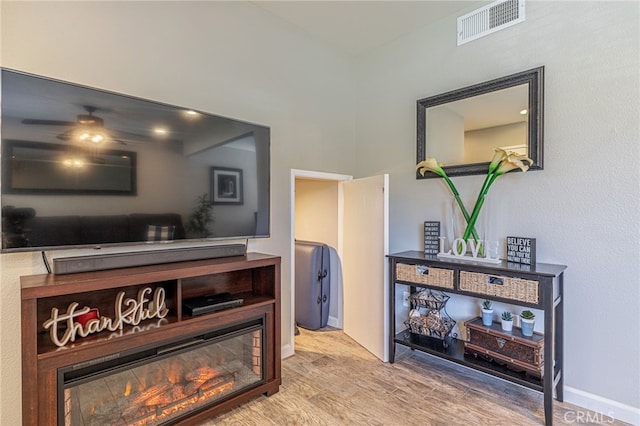 44156 30th St W, Lancaster, CA 93536 - hall with wood finished floors and baseboards