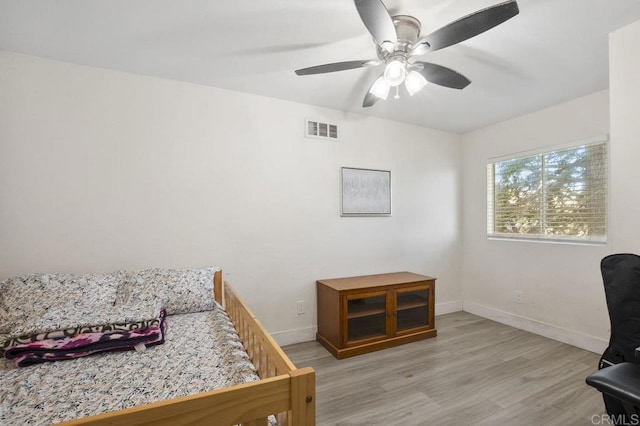 1450 Melrose Ave Unit 25, Chula Vista, CA 91911 - bedroom featuring light wood-style floors, baseboards, and ceiling fan