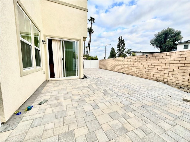 403 Aura Dr, Costa Mesa, CA 92626 - fenced backyard with a patio area