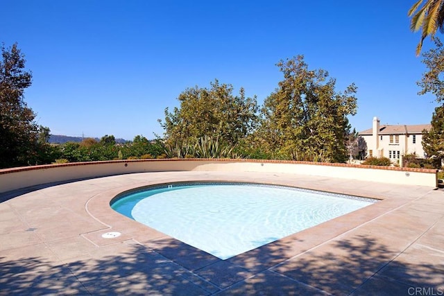 2386 Lapis Rd, Carlsbad, CA 92009 - view of pool featuring an empty pool