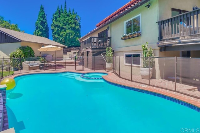 10509 Challenge Blvd, La Mesa, CA 91941 - view of swimming pool with a pool with connected hot tub and a patio area