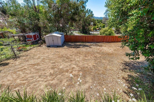 1711 Alhudson Dr, Escondido, CA 92029 - view of yard
