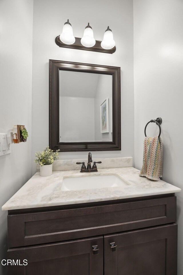 3236 Royal Oaks Dr Unit 5, Thousand Oaks, CA 91362 - bathroom featuring vanity