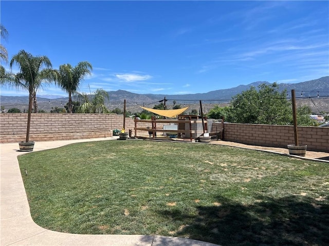 25886 Faircrest Cir, Hemet, CA 92544 - view of yard with a mountain view