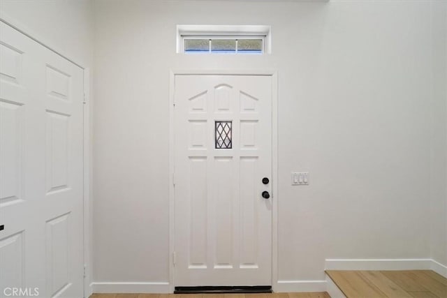 7 Montara Dr, Aliso Viejo, CA 92656 - foyer entrance featuring baseboards and light wood-type flooring