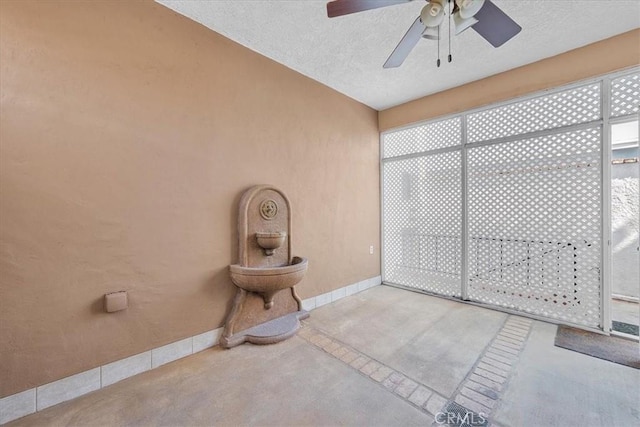 377 Roycroft Ave, Long Beach, CA 90814 - view of unfurnished sunroom