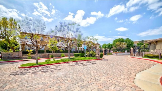 735 Francesca Dr, Walnut, CA 91789 - view of community featuring a gate and a residential view