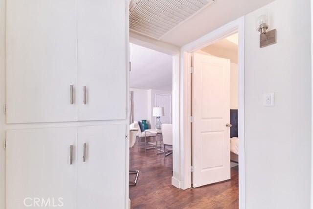 68600 E St, Cathedral City, CA 92234 - hall featuring dark wood-type flooring