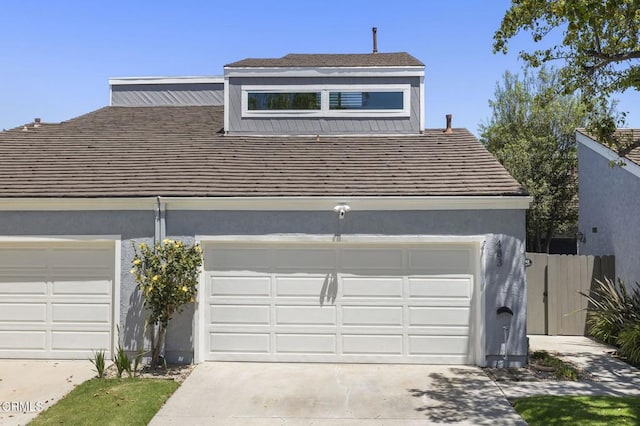 483 Broderick Way, Port Hueneme, CA 93041 - garage featuring concrete driveway