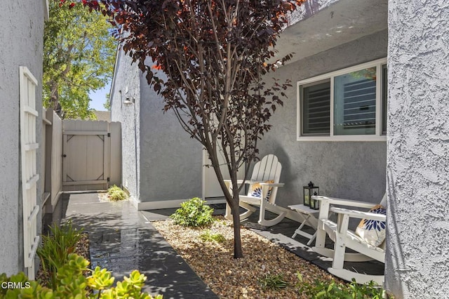 483 Broderick Way, Port Hueneme, CA 93041 - view of yard featuring a gate