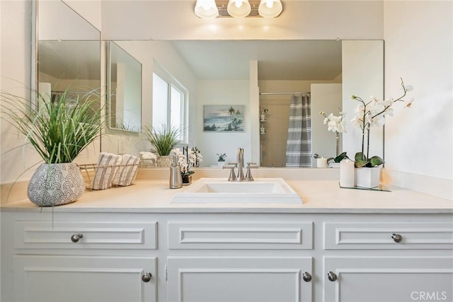 557 S Gardner Dr, Orange, CA 92866 - full bath with vanity and curtained shower