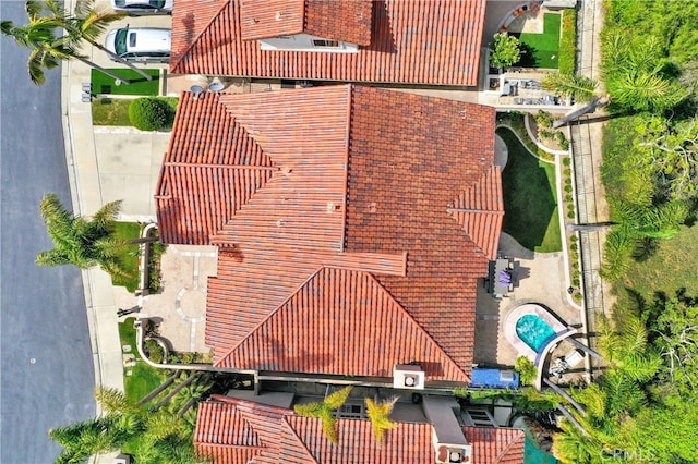 4 Westgate, Laguna Niguel, CA 92677 - view from above of property featuring a pool area